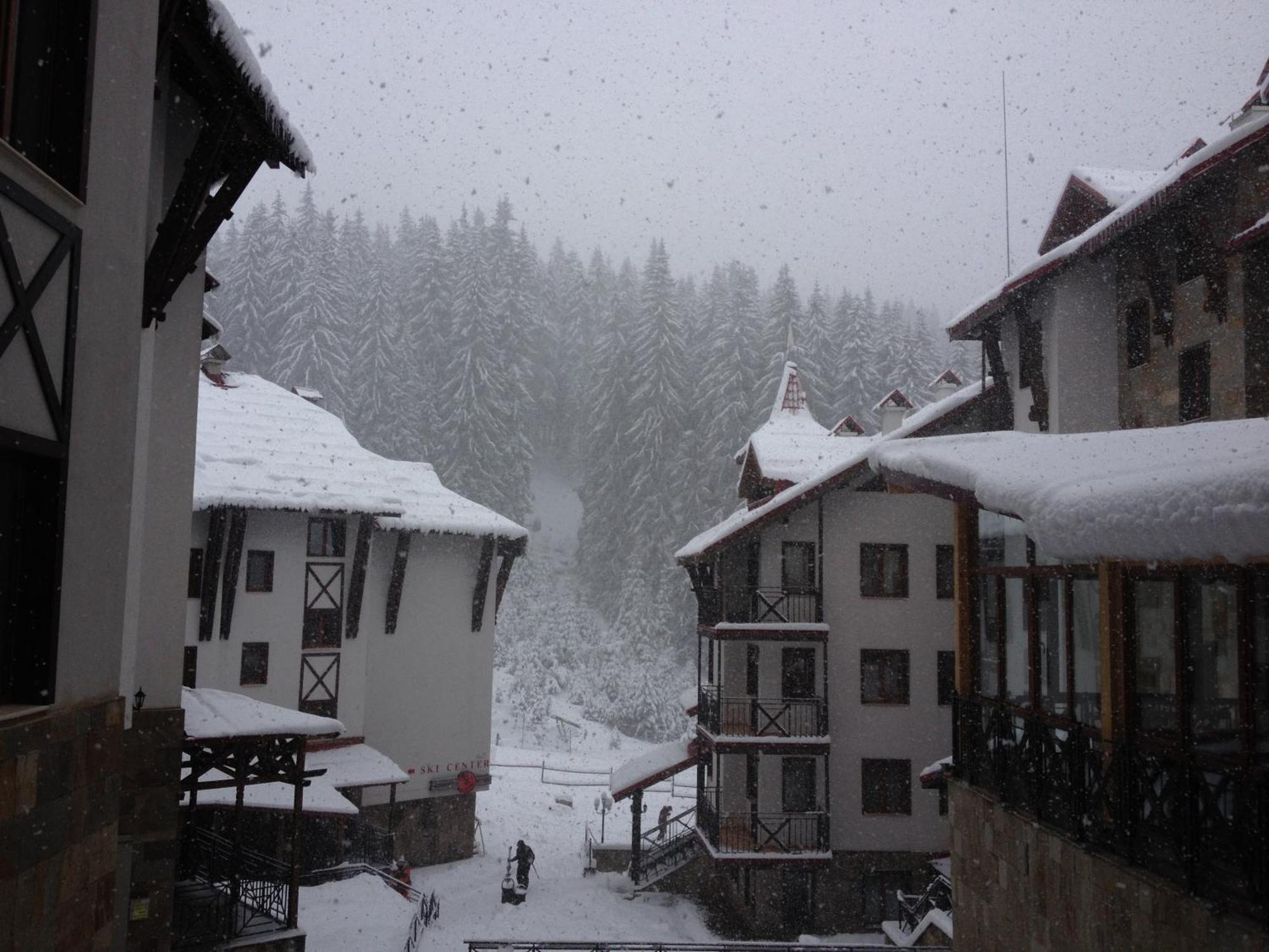 Ski Apartment In Castle Complex Pamporovo Eksteriør billede