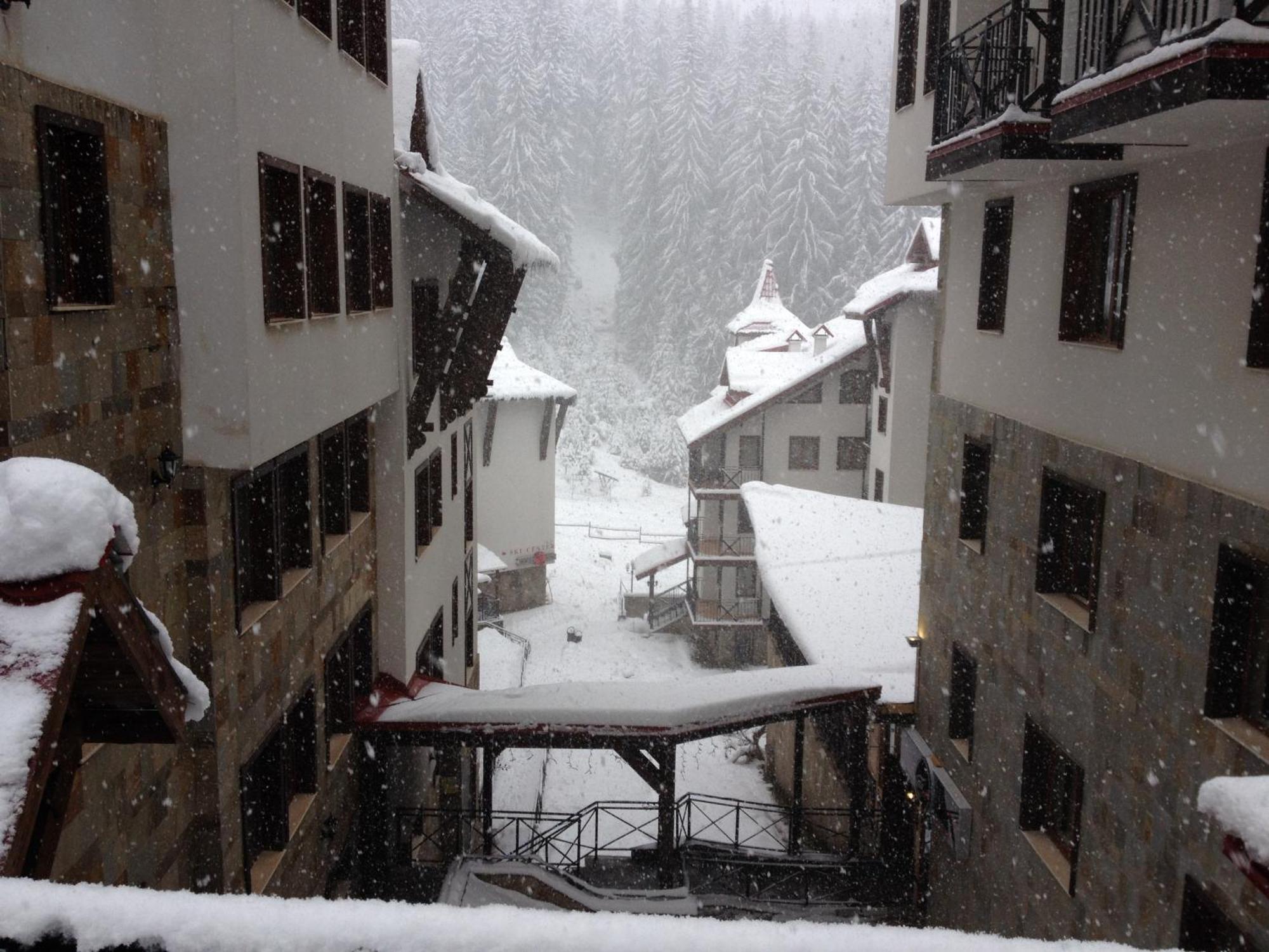 Ski Apartment In Castle Complex Pamporovo Eksteriør billede
